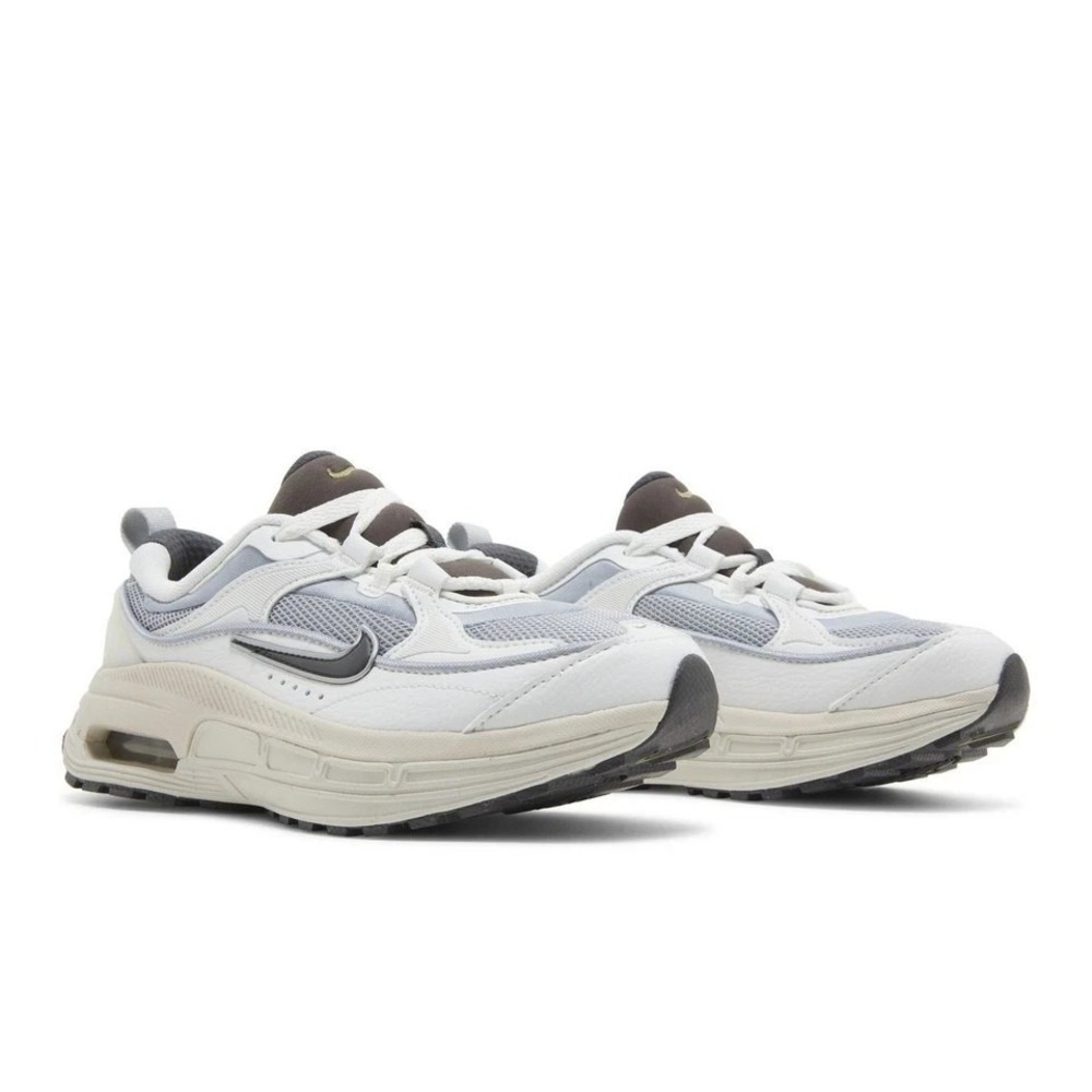 Size 6.5 - Womens Nike Air Max Bliss Next Nature‎ Grey Running Shoes DZ4707-001 - Picture 3 of 5